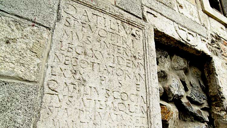 Nápis v Boldogu pri Senci odkrýva dejiny konkrétneho Rimana.