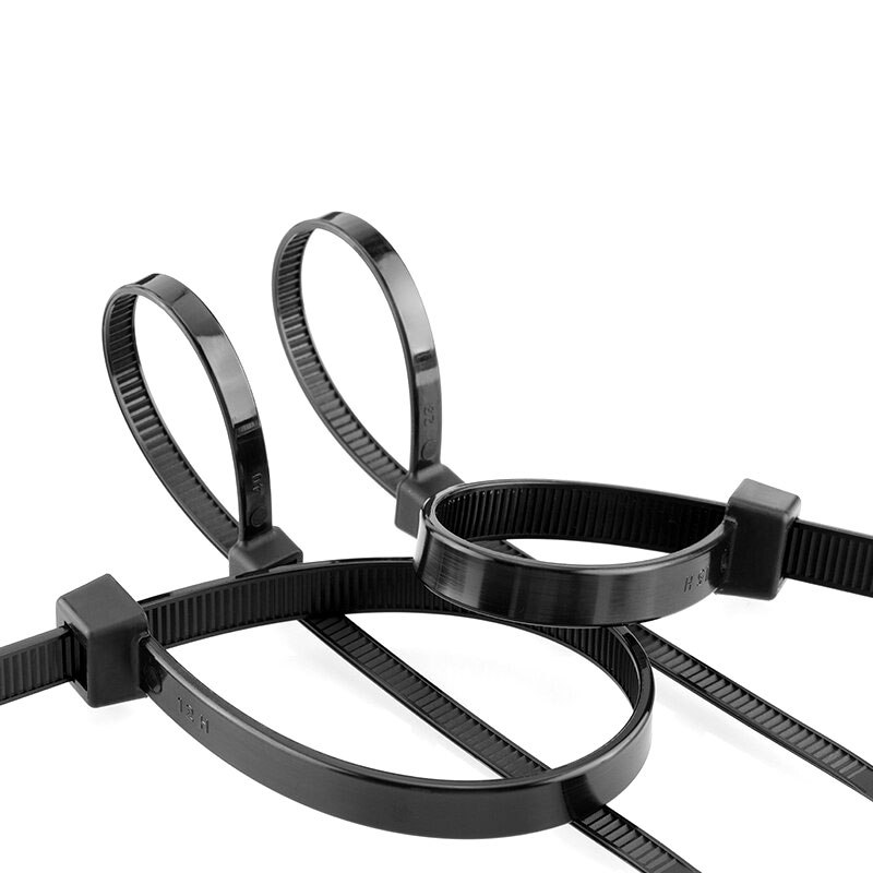 Sťahovacia páska plastová 10cm 100x1.8mm čierna balenie 10ks